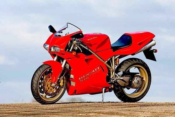 Ducati 916