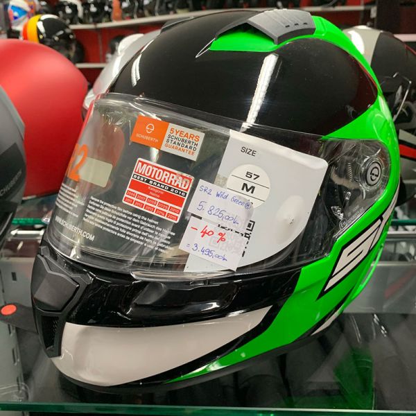 schuberth-sr2-zelena-m5f001a01-8c82-880c-9a60-00f89d9980c8A9F98CA3-59A0-2B90-BF17-82F948A72D06.jpg