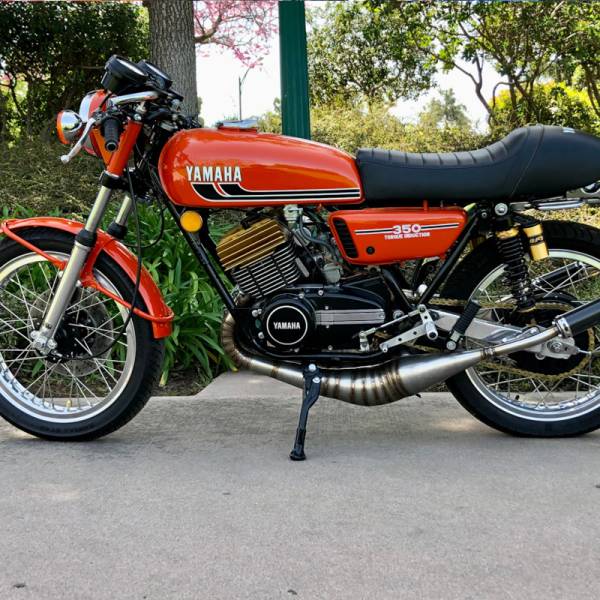 Yamaha_RD350_1973-1975-2_original